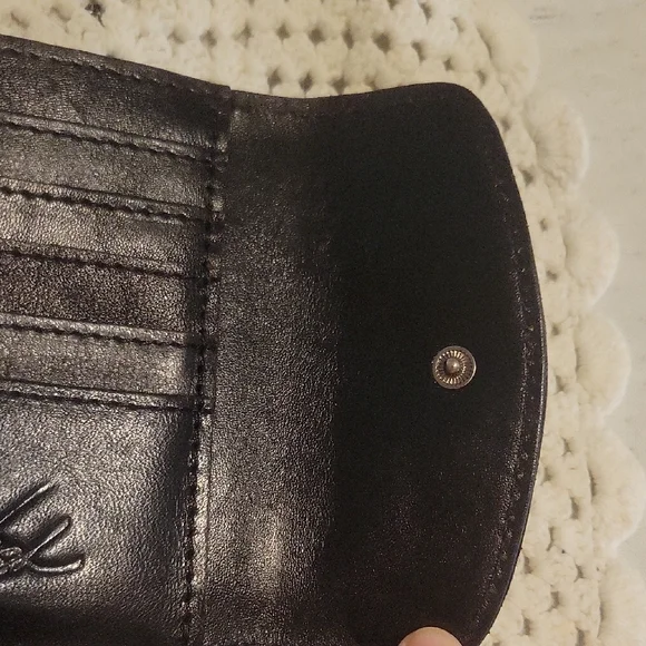 Patricia Nash Black Leather Key & Card Holder with Decorative Detail - Picture 6 of 6